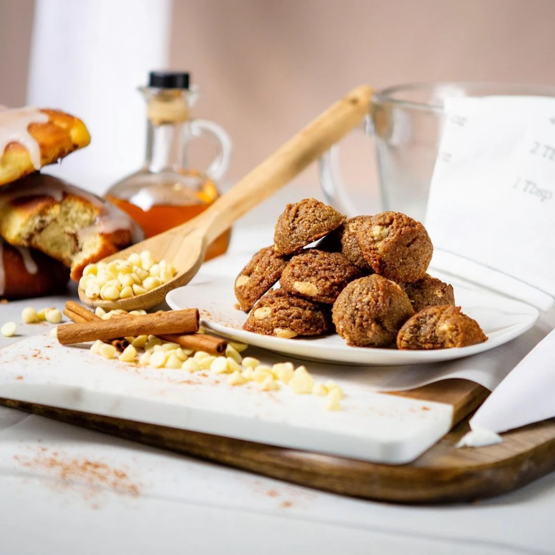 cinnabun-keto-cookie-bites-chipmonk-baking-305728_x1200